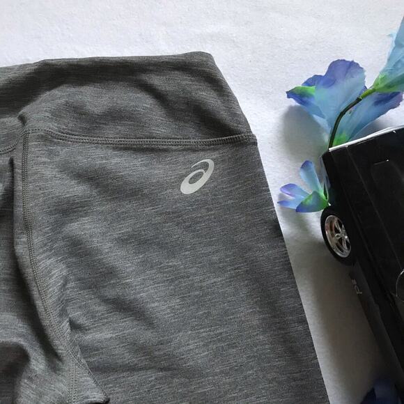 ASICS NWT Performance Capri Women S - Picture 6 of 10